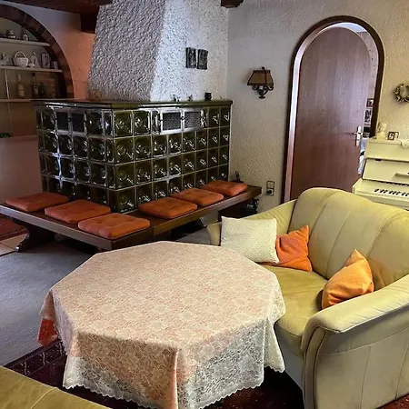 Repraesentative Unterfraenkische Bauern-wohnung Appartement